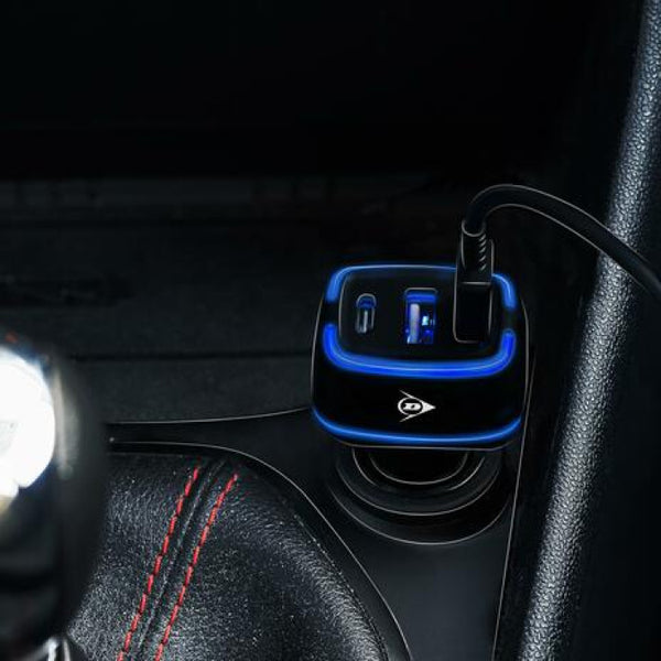 Car charger 2xUSB A + USB C