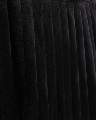 Papillon Girls Spade Velvet Pleat Skirt Black