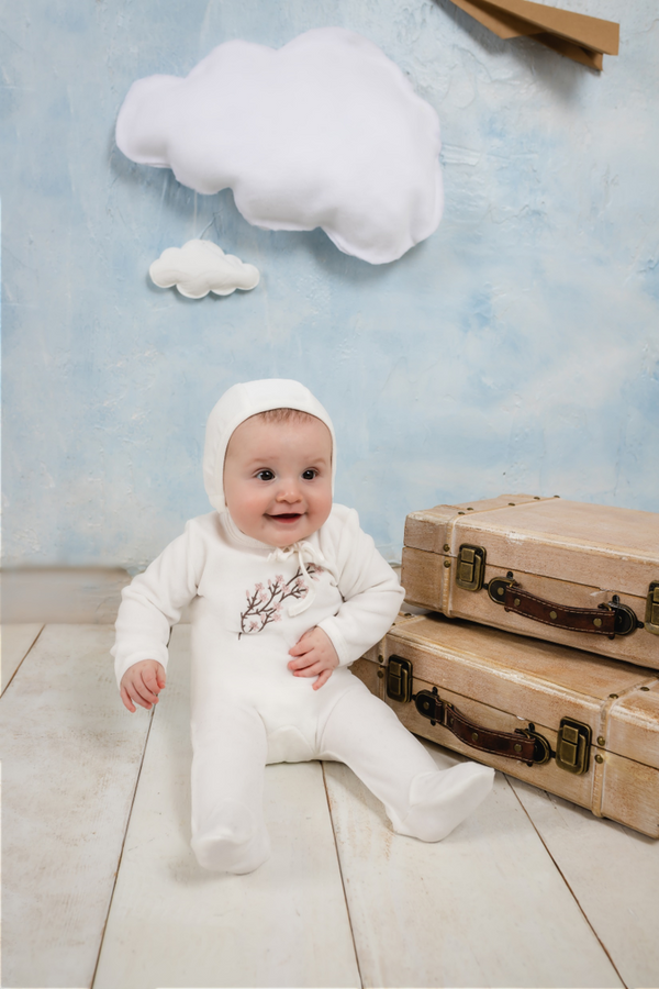 Mon Tresor Baby's Breath Layette Set Ivory And Pink