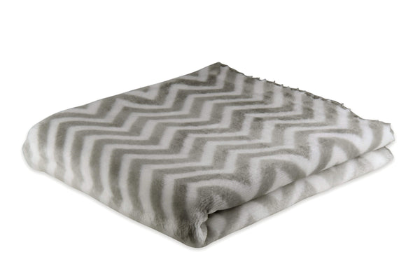 Big Oshi Chevron Blanket Grey & White 110x140cm - 13th Avenue